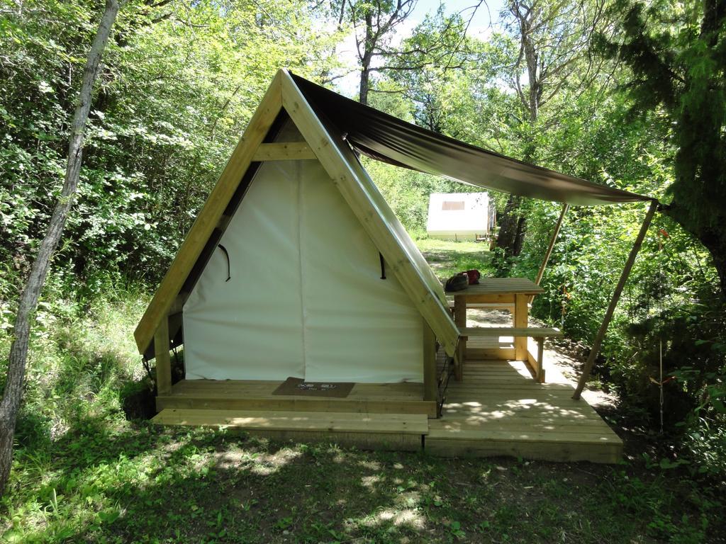 Camping La Ferme De Castellane Exterior foto