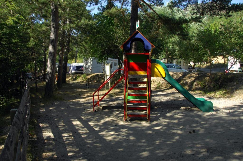 Camping La Ferme De Castellane Exterior foto